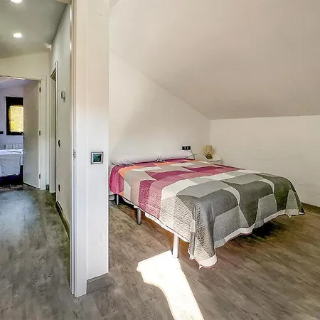 4 Bedroom Gorgeous In * Lousame