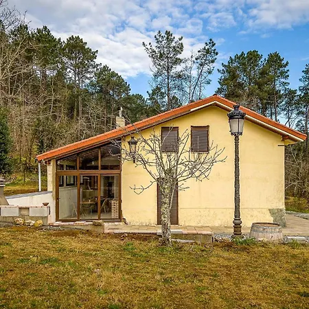 4 Bedroom Gorgeous In Feriehus Lousame